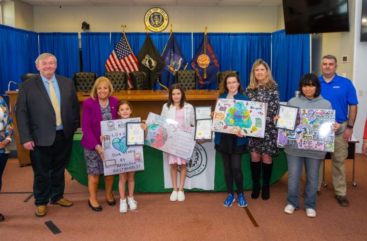 Town of Islip Poster Contest Highlights Students’ Earth Day Research and Creativity