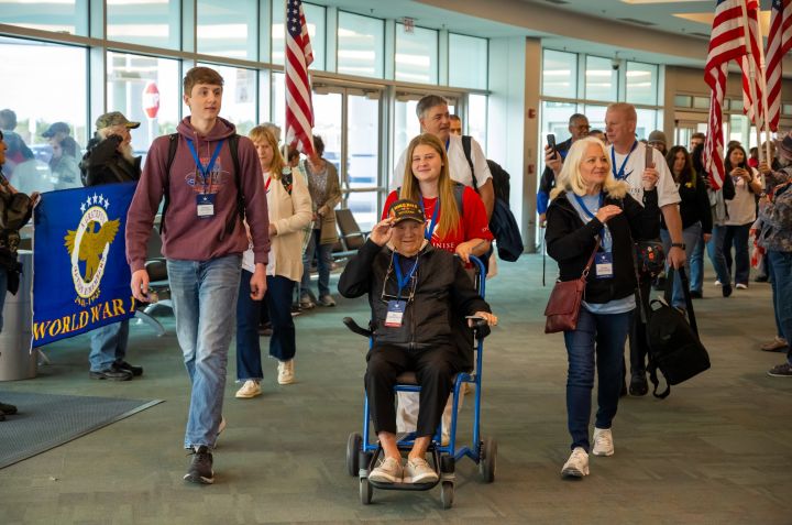 WWII Veterans Receive Heroic Sendoff fromISP to National WWII Museum